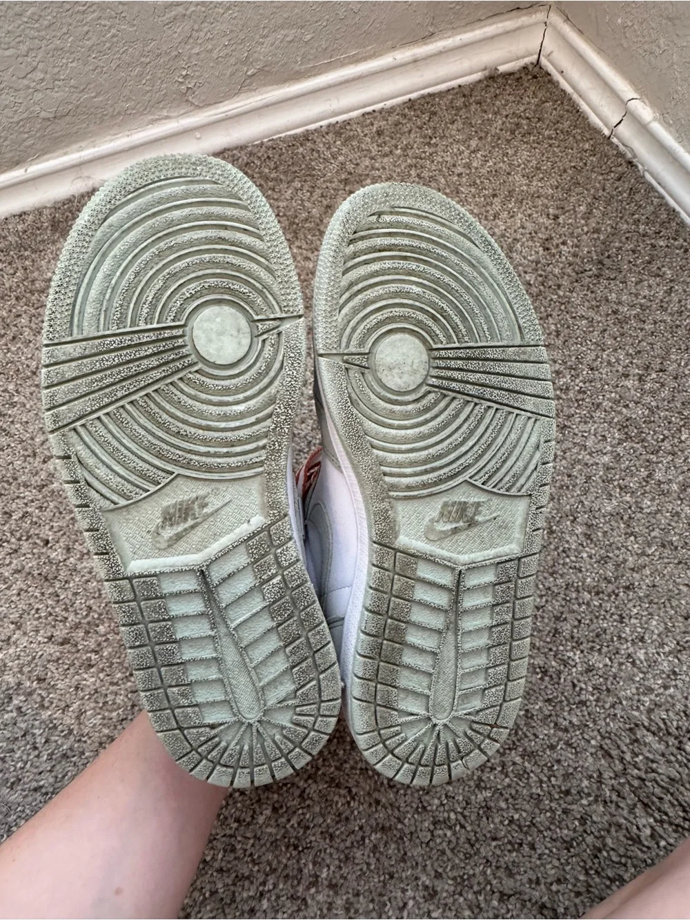 2021 Wmns Air Jordan 1 Retro High OG 'Seafoam’ size 6